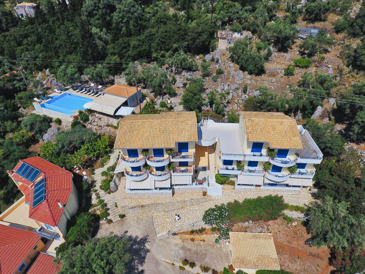 La Casa Di Nonna Anna Aparthotel Nikiana Bagian luar foto